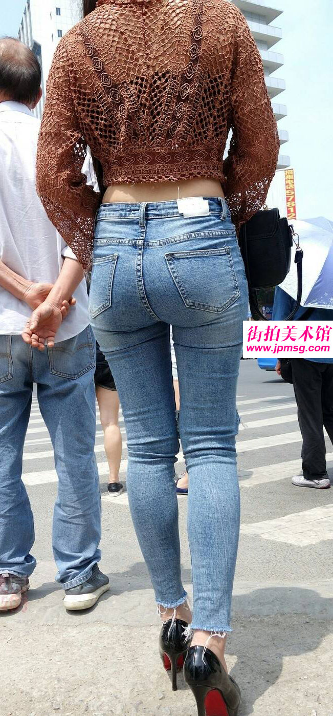 女人最美的姿态就是屁股特别大2