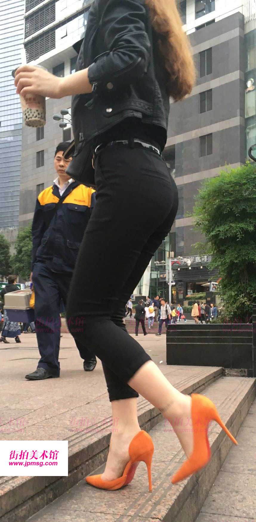 令人难以抵挡的诱惑表现很棒的性感大屁股的女
