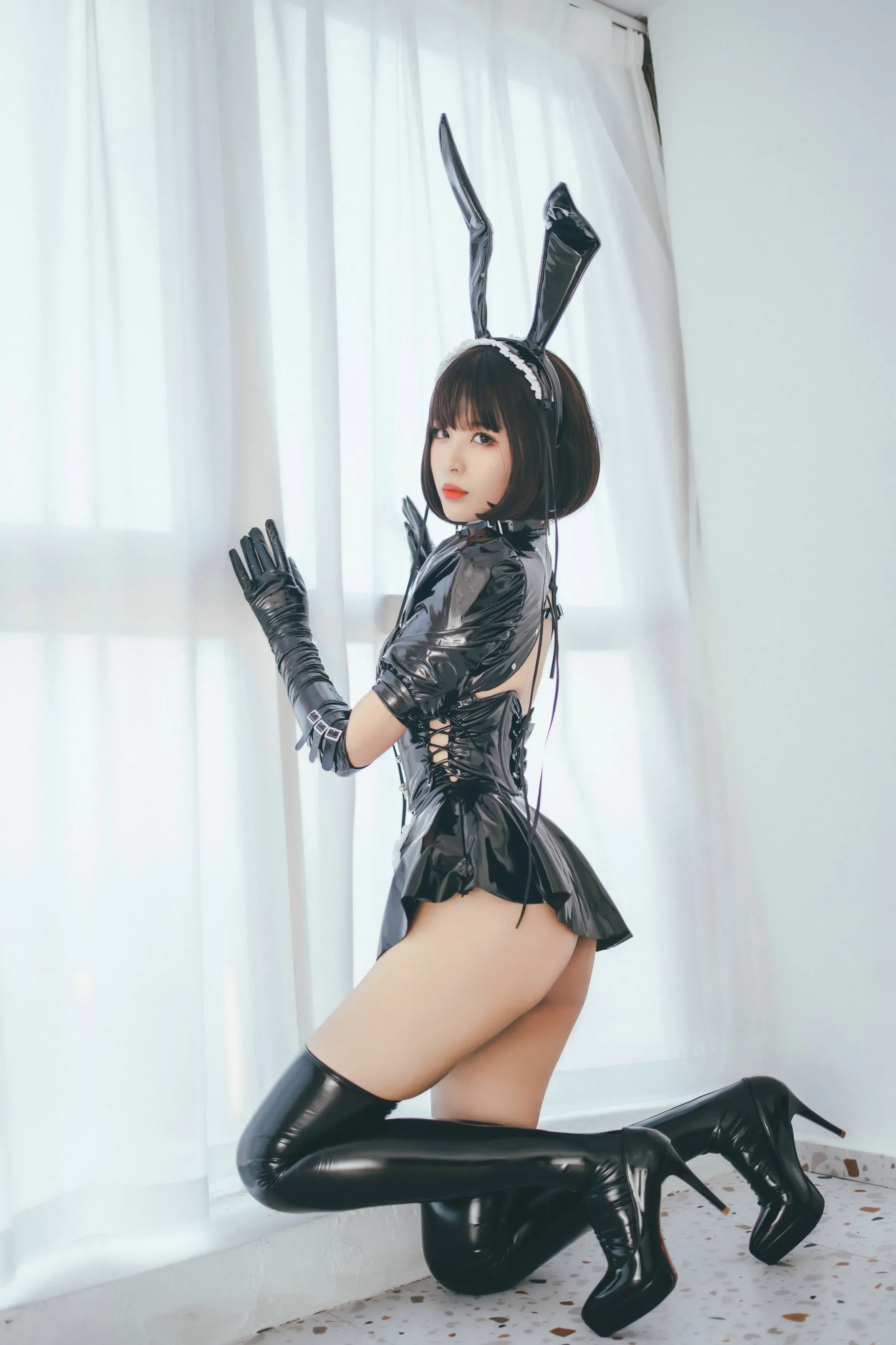 [2024-09-30] 轩萧学姐 NO.001 – 兔女郎女仆 [59P]