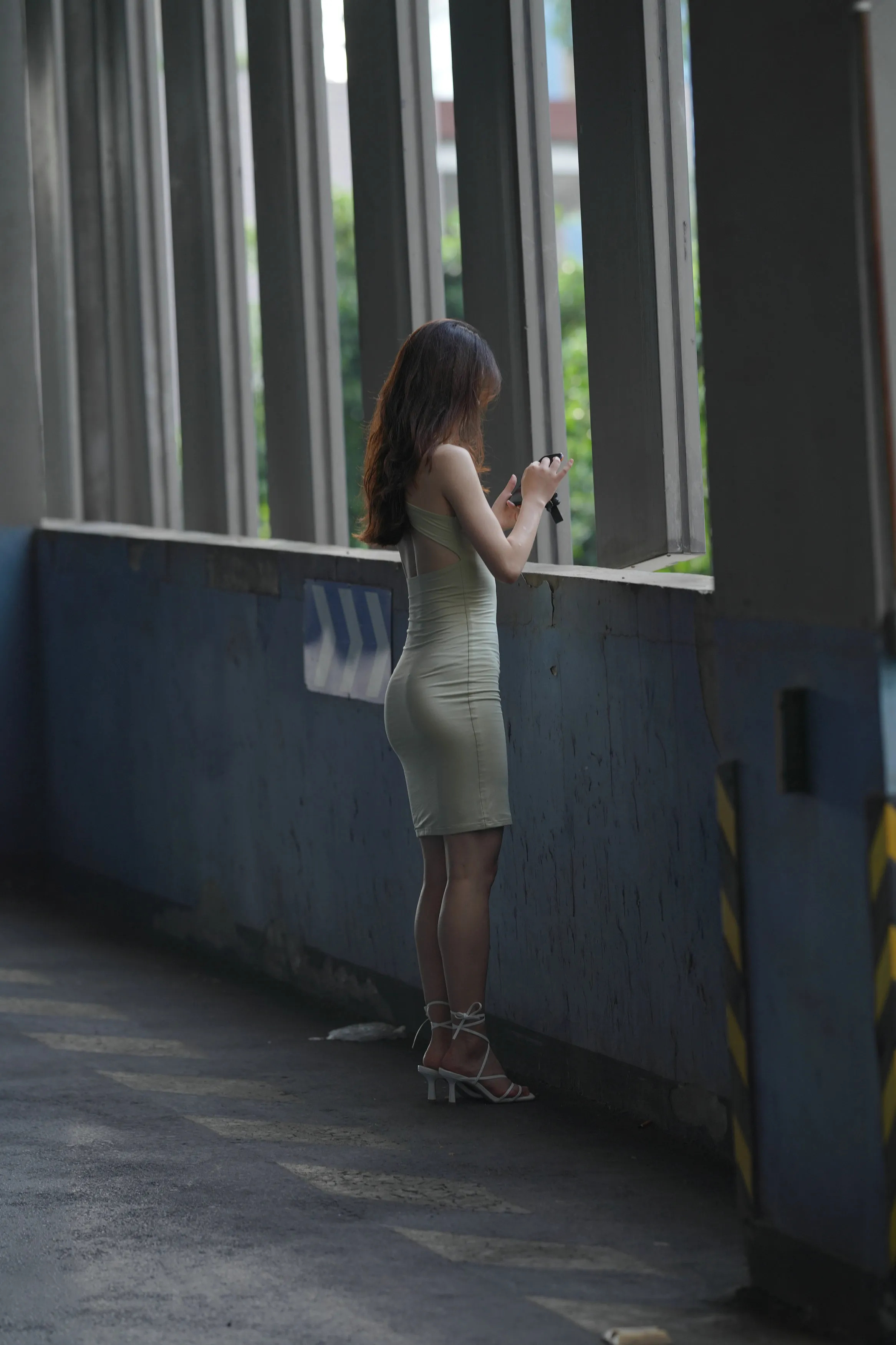[2024-09-21] [kaine专区] 亭亭玉立的的修身裙美女  10 [113P]